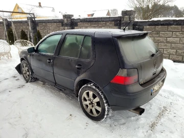 Авто Volkswagen Golf 2002 № 8425003