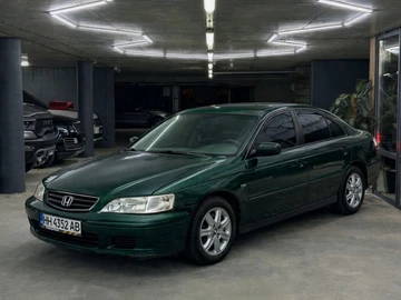 Авто Honda Accord 2001 № 8425314