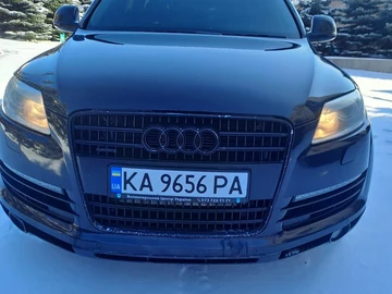 Авто Audi Q7 2006 № 8425335