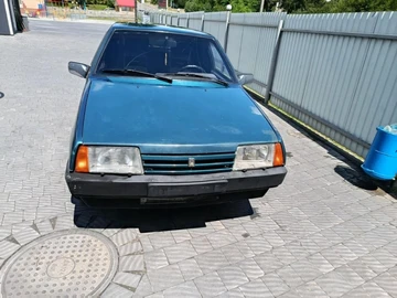 Авто ВАЗ 2109 1997 № 8425393