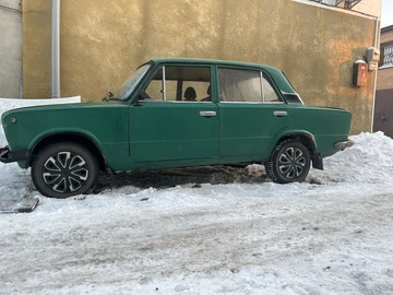 Авто ВАЗ 2101 1982 № 8425416