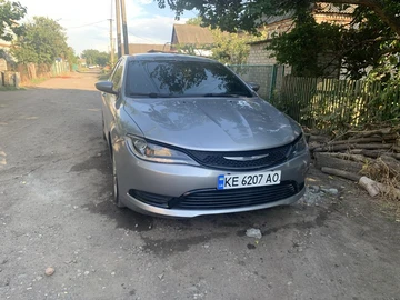 Авто Chrysler 200 2014 № 8425424