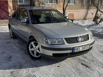 Авто Volkswagen Passat Sedan 1999 № 8425678
