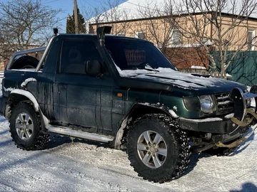 Авто Mitsubishi Pajero 1999 № 8425691