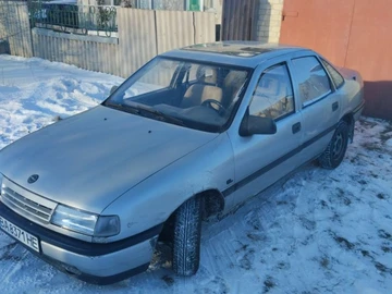 Авто Opel Vectra 1990 № 8426047