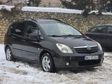 Авто Toyota Corolla Verso 2002 № 8426504