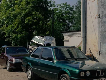 Авто BMW 3 Серия 1984 № 8426512
