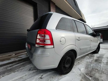 Авто Opel Zafira 2010 № 8426531