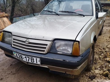 Авто Opel Ascona 1987 № 8426647
