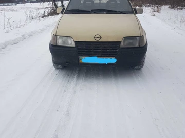 Авто Opel Kadett 1987 № 8426849