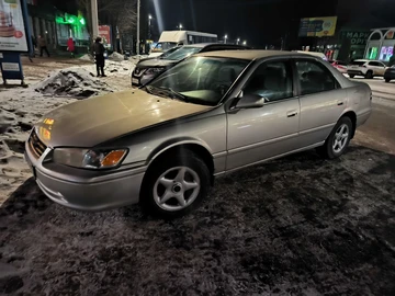 Авто Toyota Camry 2001 № 8427189
