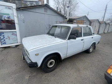 Авто ВАЗ 2105 1993 № 8427360