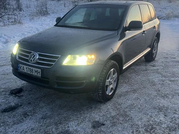 Авто Volkswagen Touareg 2004 № 8427846