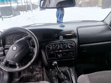 Авто Mercedes Mb 1995 № 8428347