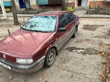 Авто Volkswagen Passat Sedan 1990 № 8428500
