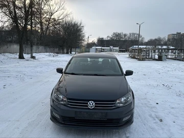 Авто Volkswagen Polo 2017 № 8428718
