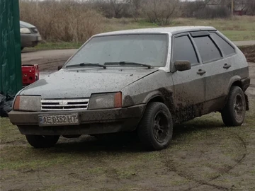 Авто ВАЗ 2109 2003 № 8428939