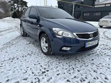 Авто KIA Cee X27 D 2010 № 8428968