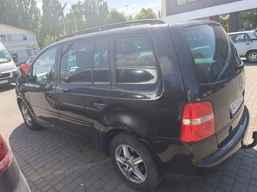 Авто Volkswagen Touran 2006 № 8428996