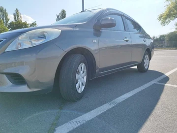 Авто Nissan Versa 2012 № 8429227