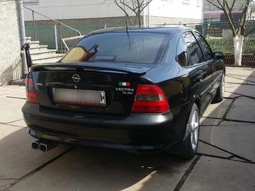 Авто Opel Vectra 1998 № 8429538