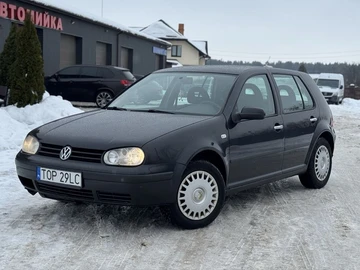 Авто Volkswagen Golf 2000 № 8429769