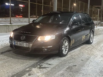 Авто Volkswagen Passat Variant 2005 № 8429867