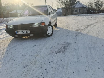 Авто Mazda 121 1990 № 8430069