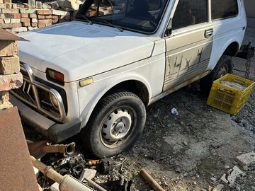 Авто ВАЗ 2121 1988 № 8430101