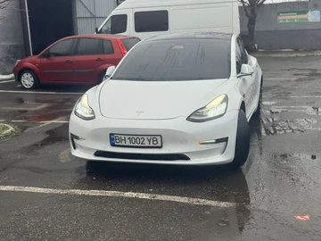 Авто Tesla Model 3 2018 № 8430204