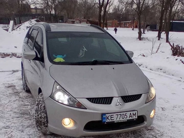 Авто Mitsubishi Grandis 2008 № 8430206