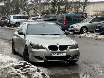 Авто BMW 5 Серия 2004 № 8430324