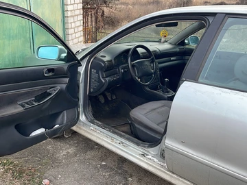 Авто Audi A4 1996 № 8430467