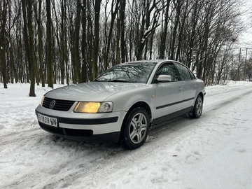 Авто Volkswagen Passat Sedan 1999 № 8430530