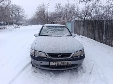 Авто Opel Vectra 1999 № 8430656