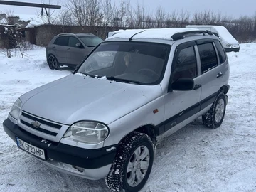 Авто Chevrolet Niva 2004 № 8430666