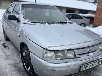 Авто ВАЗ 2112 2004 № 8430800
