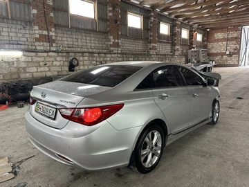 Авто Hyundai Sonata 2011 № 8430957