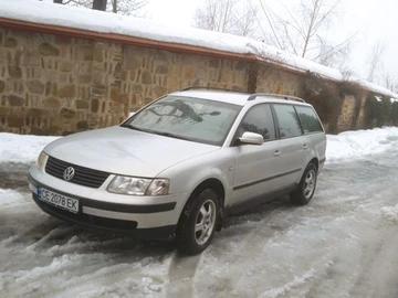 Авто Volkswagen Passat Variant 2000 № 8430966