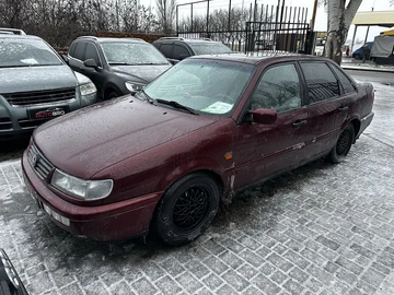 Авто Volkswagen Passat Sedan 1995 № 8430980
