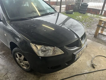 Авто Mitsubishi Lancer 2004 № 8431000