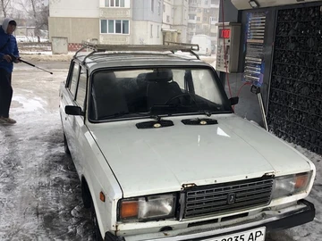 Авто ВАЗ 2107 1992 № 8431073