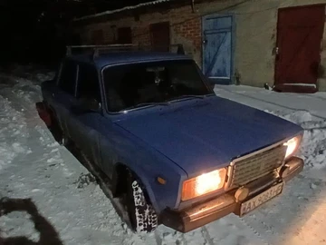 Авто ВАЗ 2107 2004 № 8431131