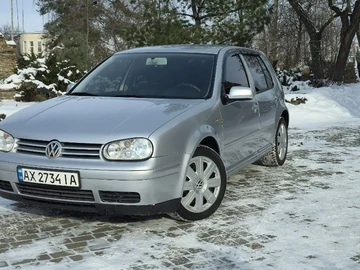 Авто Volkswagen Golf 2001 № 8431529
