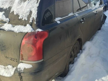 Авто Toyota Avensis 2004 № 8431531