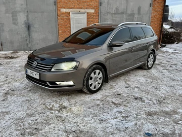 Авто Volkswagen Passat Variant 2011 № 8431702