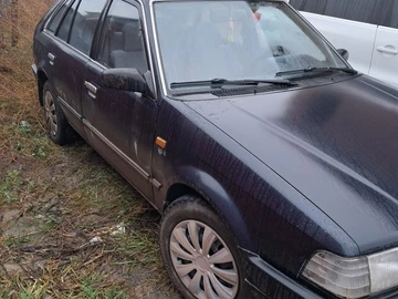 Авто Mazda 323 1988 № 8431729
