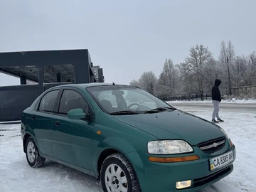 Авто Chevrolet Aveo 2005 № 8431950