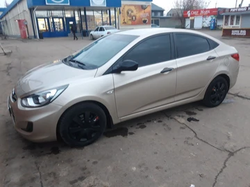 Авто Hyundai Accent 2013 № 8432352