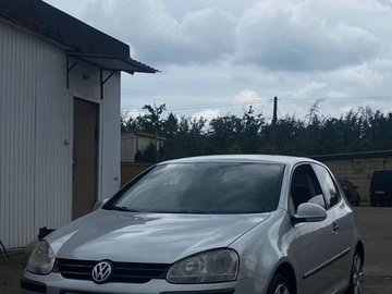 Авто Volkswagen Golf 2005 № 8432830